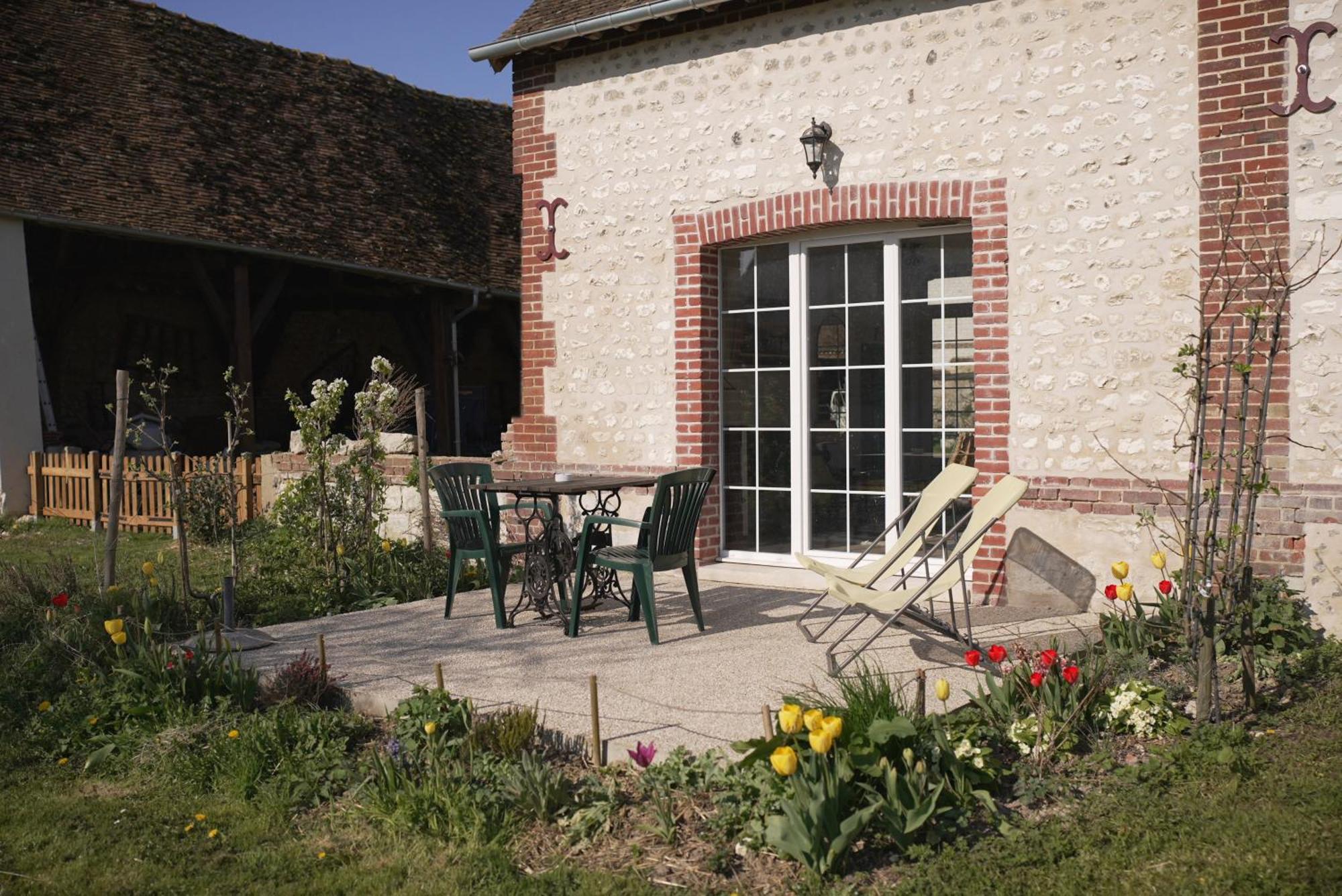 Les Jardins De Felicie Villa Poses ภายนอก รูปภาพ